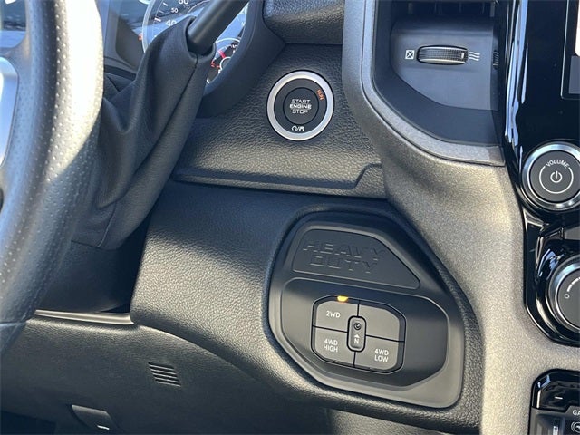 2026 RAM 4500HD RAM 4500 TRADESMAN CHASSIS CREW CAB 4X4 60' CA