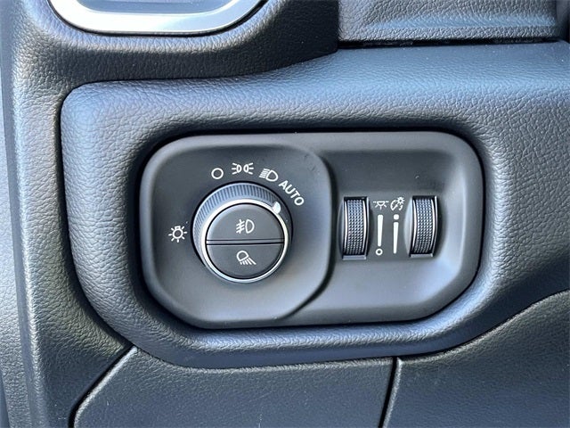 2026 RAM 4500HD RAM 4500 BIG HORN CHASSIS CREW CAB 4X4 60' CA