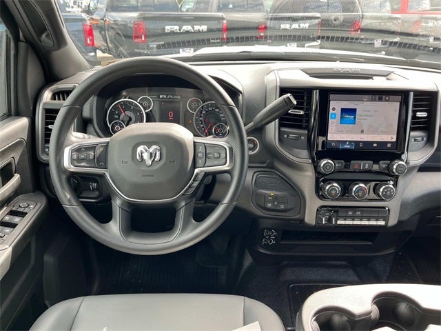 2025 RAM 4500HD RAM 4500 TRADESMAN CHASSIS CREW CAB 4X4 84' CA