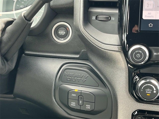 2025 RAM 4500HD RAM 4500 TRADESMAN CHASSIS CREW CAB 4X4 84' CA