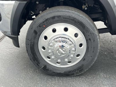 2026 RAM 5500HD RAM 5500 TRADESMAN CHASSIS REGULAR CAB 4X4 60' CA