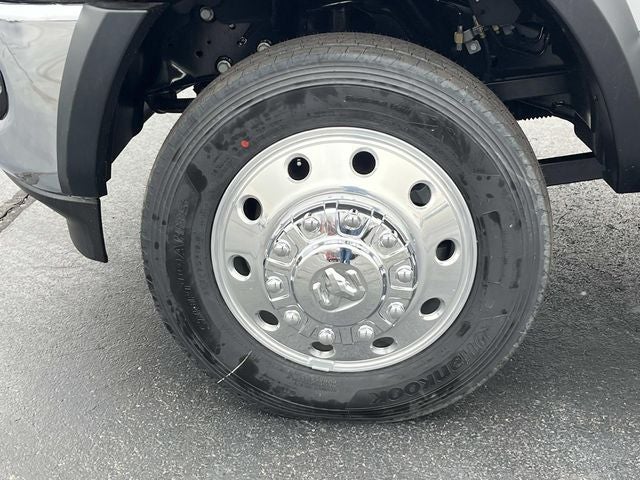 2026 RAM 5500HD RAM 5500 TRADESMAN CHASSIS REGULAR CAB 4X4 60' CA