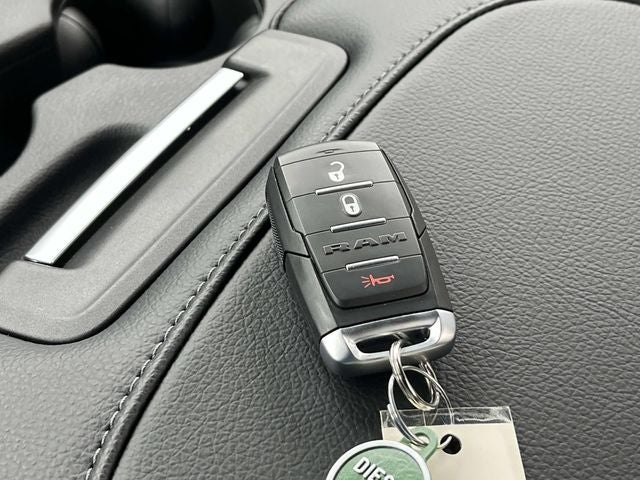 2026 RAM 5500HD RAM 5500 TRADESMAN CHASSIS REGULAR CAB 4X4 60' CA