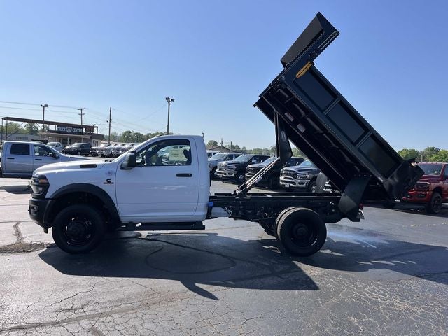 2026 RAM 5500HD RAM 5500 TRADESMAN CHASSIS REGULAR CAB 4X4 60' CA