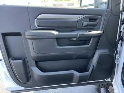 2026 RAM 5500HD RAM 5500 TRADESMAN CHASSIS REGULAR CAB 4X4 60' CA