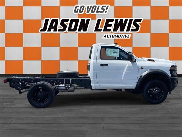2025 RAM 5500HD RAM 5500 TRADESMAN CHASSIS REGULAR CAB 4X4 60' CA