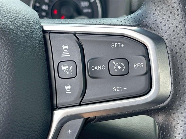 2025 RAM 5500HD RAM 5500 TRADESMAN CHASSIS REGULAR CAB 4X4 60' CA