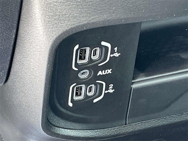 2025 RAM 5500HD RAM 5500 TRADESMAN CHASSIS REGULAR CAB 4X4 60' CA