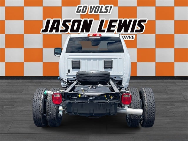 2025 RAM 5500HD RAM 5500 TRADESMAN CHASSIS REGULAR CAB 4X4 60' CA