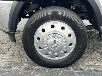 2026 RAM 5500HD RAM 5500 TRADESMAN CHASSIS REGULAR CAB 4X4 60' CA