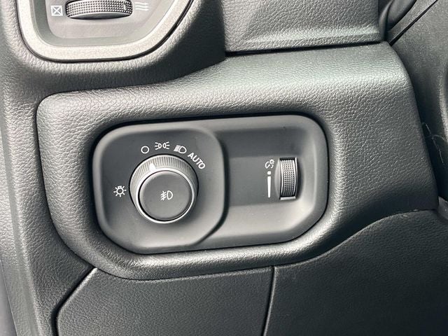 2026 RAM 5500HD RAM 5500 TRADESMAN CHASSIS REGULAR CAB 4X4 60' CA