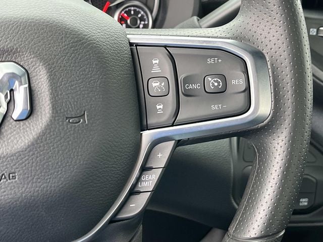 2026 RAM 5500HD RAM 5500 TRADESMAN CHASSIS REGULAR CAB 4X4 60' CA