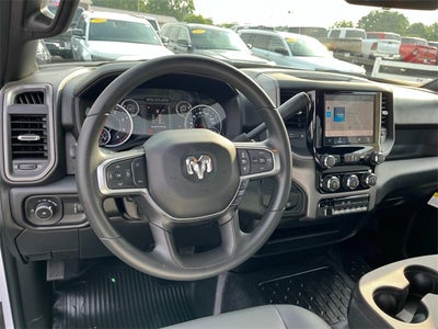 2025 RAM 5500HD RAM 5500 TRADESMAN CHASSIS REGULAR CAB 4X4 84' CA