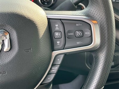 2025 RAM 5500HD RAM 5500 TRADESMAN CHASSIS REGULAR CAB 4X4 84' CA