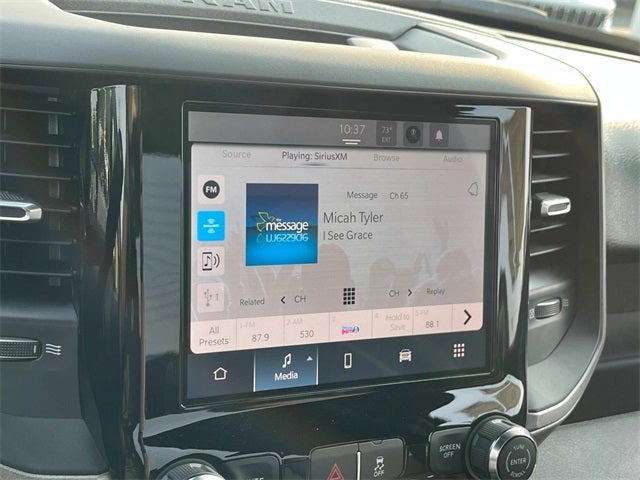 2025 RAM 5500HD RAM 5500 TRADESMAN CHASSIS REGULAR CAB 4X4 84' CA