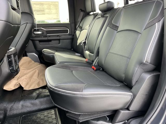 2026 RAM 5500HD RAM 5500 BIG HORN CHASSIS CREW CAB 4X4 60' CA