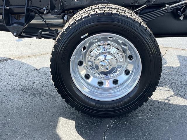 2026 RAM 5500HD RAM 5500 BIG HORN CHASSIS CREW CAB 4X4 60' CA