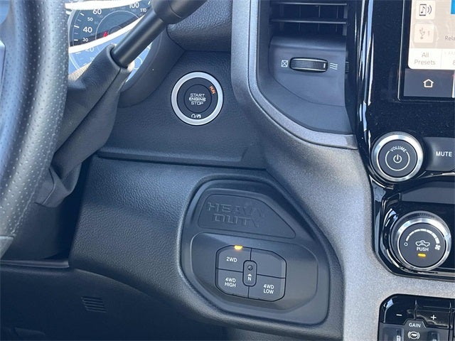 2026 RAM 5500HD RAM 5500 TRADESMAN CHASSIS CREW CAB 4X4 60' CA