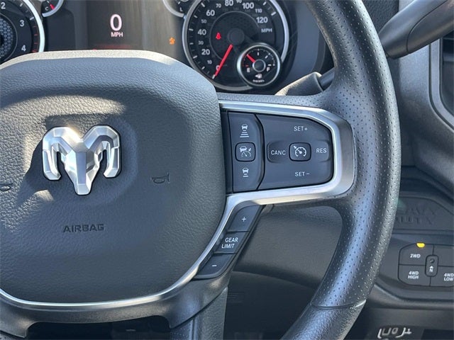 2026 RAM 5500HD RAM 5500 TRADESMAN CHASSIS CREW CAB 4X4 60' CA