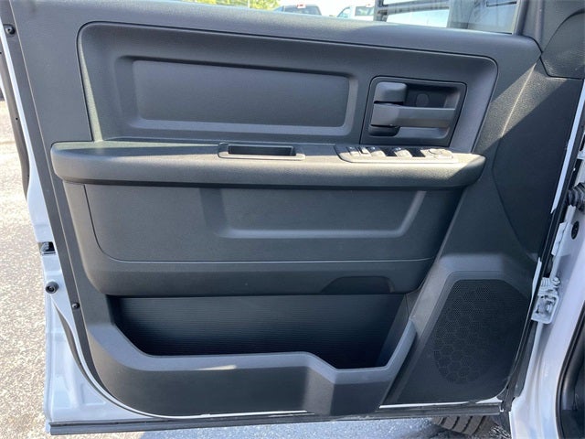 2026 RAM 5500HD RAM 5500 TRADESMAN CHASSIS CREW CAB 4X4 60' CA