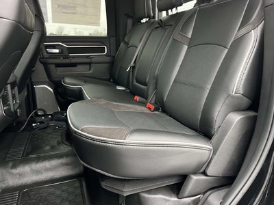 2025 RAM 5500HD RAM 5500 BIG HORN CHASSIS CREW CAB 4X4 60' CA