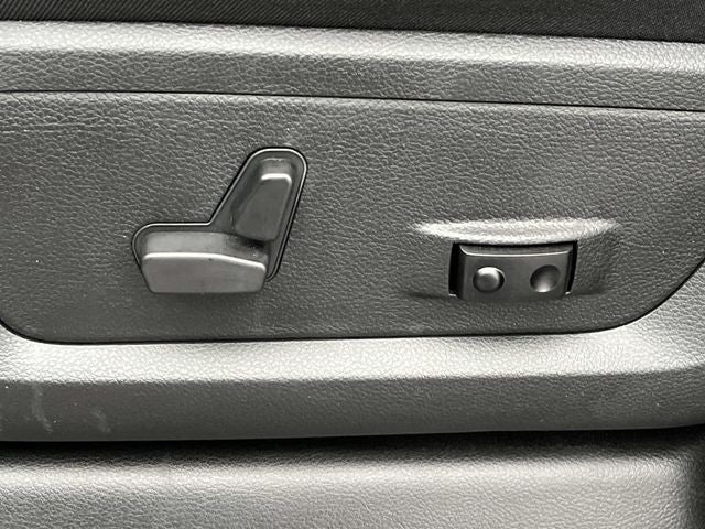 2025 RAM 5500HD RAM 5500 BIG HORN CHASSIS CREW CAB 4X4 60' CA