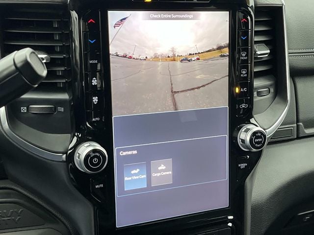 2025 RAM 5500HD RAM 5500 BIG HORN CHASSIS CREW CAB 4X4 60' CA