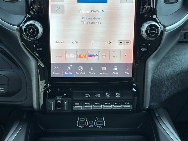 2026 RAM 5500HD RAM 5500 BIG HORN CHASSIS CREW CAB 4X4 60' CA