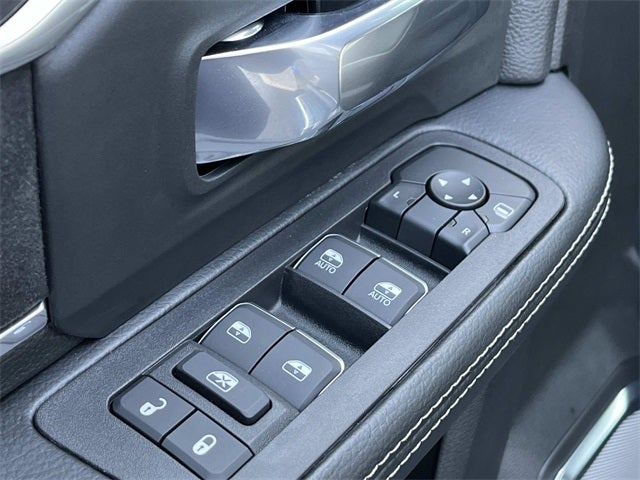 2026 RAM 5500HD RAM 5500 BIG HORN CHASSIS CREW CAB 4X4 60' CA