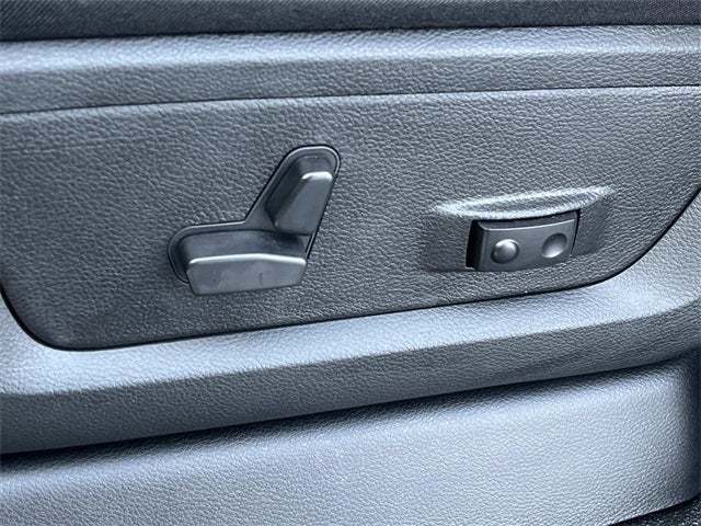 2026 RAM 5500HD RAM 5500 BIG HORN CHASSIS CREW CAB 4X4 60' CA