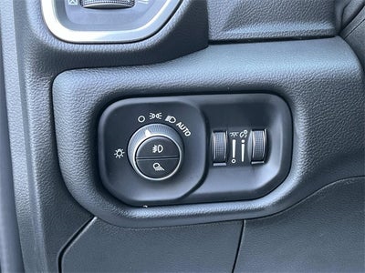 2026 RAM 5500HD RAM 5500 BIG HORN CHASSIS CREW CAB 4X4 60' CA