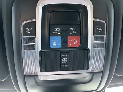 2026 RAM 5500HD RAM 5500 BIG HORN CHASSIS CREW CAB 4X4 60' CA