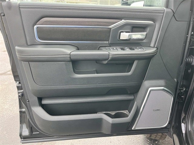 2026 RAM 5500HD RAM 5500 BIG HORN CHASSIS CREW CAB 4X4 60' CA