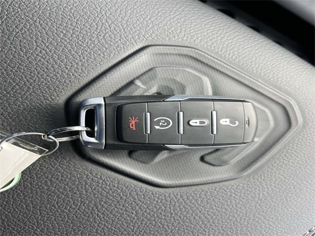 2026 RAM 5500HD RAM 5500 BIG HORN CHASSIS CREW CAB 4X4 60' CA