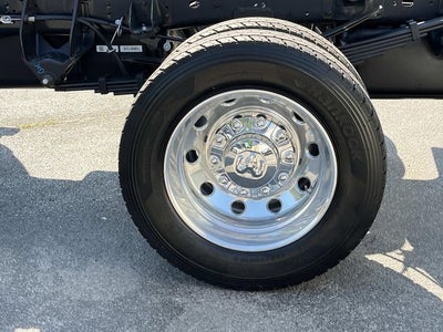 2026 RAM 5500HD RAM 5500 TRADESMAN CHASSIS CREW CAB 4X4 60' CA