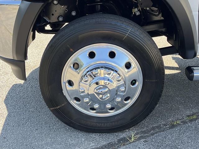 2026 RAM 5500HD RAM 5500 TRADESMAN CHASSIS CREW CAB 4X4 60' CA