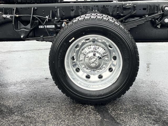 2026 RAM 5500HD RAM 5500 BIG HORN CHASSIS CREW CAB 4X4 60' CA