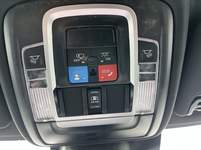 2026 RAM 5500HD RAM 5500 BIG HORN CHASSIS CREW CAB 4X4 60' CA