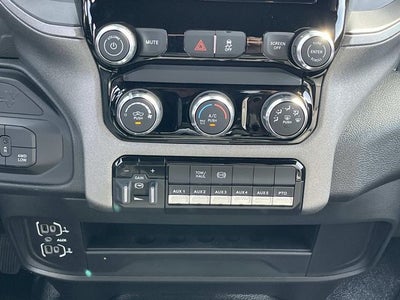 2026 RAM 5500HD RAM 5500 TRADESMAN CHASSIS CREW CAB 4X4 84' CA
