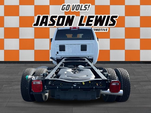 2026 RAM 5500HD RAM 5500 TRADESMAN CHASSIS CREW CAB 4X4 84' CA