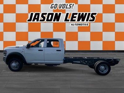 2026 RAM 5500HD RAM 5500 TRADESMAN CHASSIS CREW CAB 4X4 84' CA