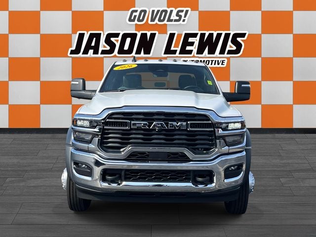 2026 RAM 5500HD RAM 5500 TRADESMAN CHASSIS CREW CAB 4X4 84' CA