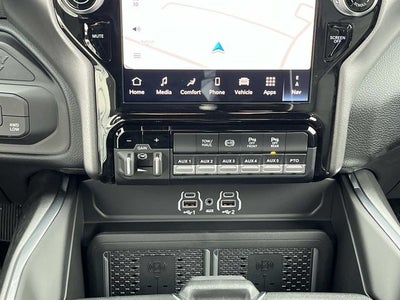 2026 RAM 5500HD RAM 5500 BIG HORN CHASSIS CREW CAB 4X4 84' CA