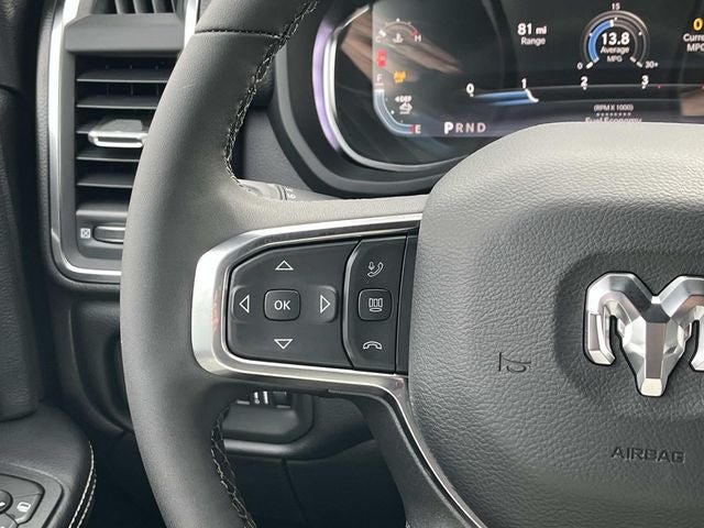 2026 RAM 5500HD RAM 5500 BIG HORN CHASSIS CREW CAB 4X4 84' CA