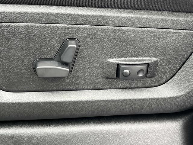 2026 RAM 5500HD RAM 5500 BIG HORN CHASSIS CREW CAB 4X4 84' CA