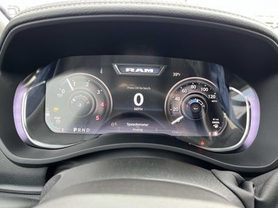 2026 RAM 5500HD RAM 5500 BIG HORN CHASSIS CREW CAB 4X4 84' CA