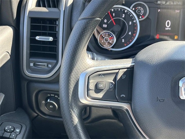 2026 RAM 5500HD RAM 5500 TRADESMAN CHASSIS CREW CAB 4X4 84' CA