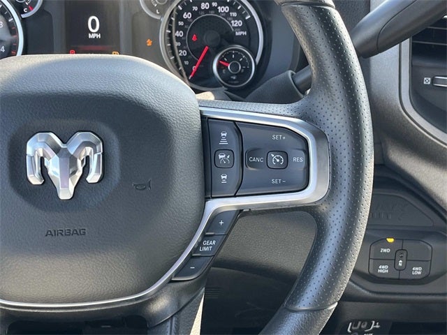 2026 RAM 5500HD RAM 5500 TRADESMAN CHASSIS CREW CAB 4X4 84' CA