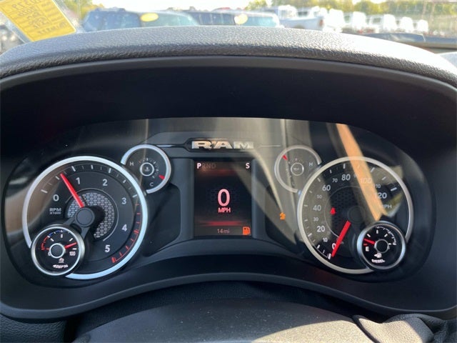 2026 RAM 5500HD RAM 5500 TRADESMAN CHASSIS CREW CAB 4X4 84' CA