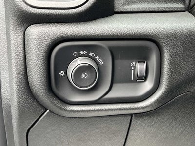 2026 RAM 5500HD RAM 5500 TRADESMAN CHASSIS CREW CAB 4X4 84' CA